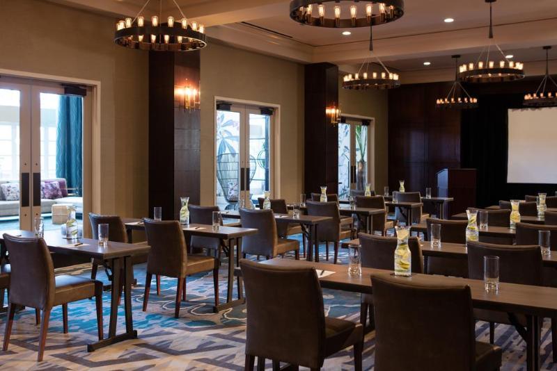 Renaissance Waterford Oklahoma City Hotel Экстерьер фото